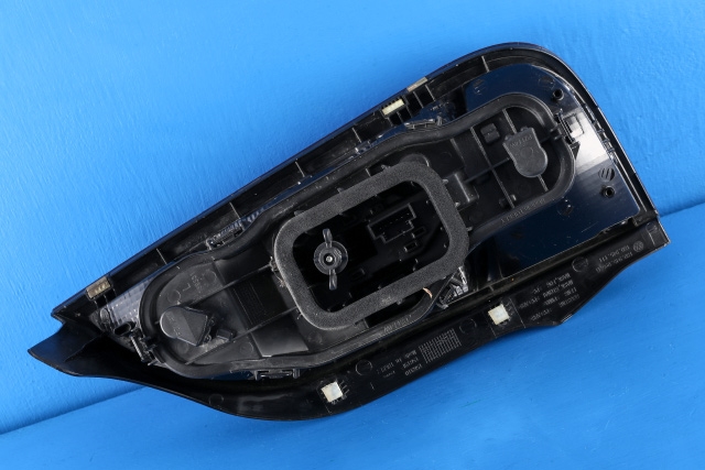 Baklykt venstre til VW E-Up 2013-2019  (VAG|1S0 945 095 G|)