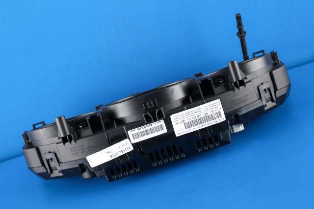 Instrumentpanel til Mercedes C-Klasse 2011-2014 (Fase 2) (W204) (W204) (MERCEDES|A 204 900 40 08|)