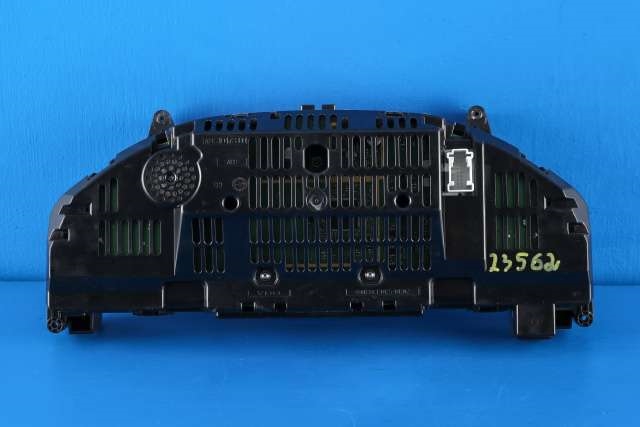 Instrumentpanel til Mercedes C-Klasse 2011-2014 (Fase 2) (W204) (W204) (MERCEDES|A 204 900 40 08|)