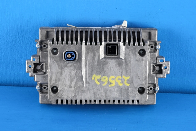 Bilstereo navigasjon skjerm til Mercedes C-Klasse 2011-2014 (Fase 2) (W204) (W204) (MERCEDES|A 204 900 75 08|)