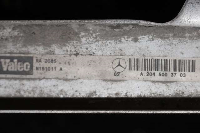 Radiator (manuell gir) til Mercedes C-Klasse 2011-2014 (Fase 2) (W204) (W204) (MERCEDES|A 204 500 37 03|)