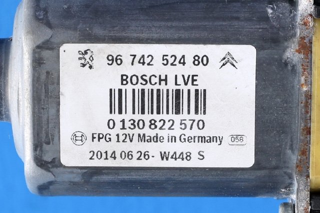Ruteheis høyre foran til Citroën C4, Cactus 2014-2017 (Fase 1)  (BOSCH|0 130 822 570|96 742524 80|)