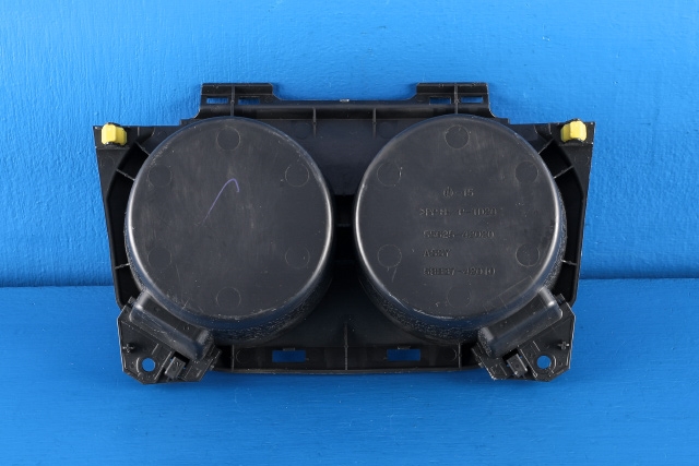Dashbord koppholder til Toyota RAV4 2006-2009 (Type III, Fase 1) (TOYOTA|55625-42020|)