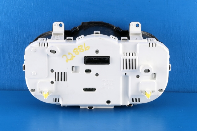 Instrumentpanel til Toyota RAV4 2006-2009 (Type III, Fase 1)  (DENSO|257440-3330|83800-42D03|)