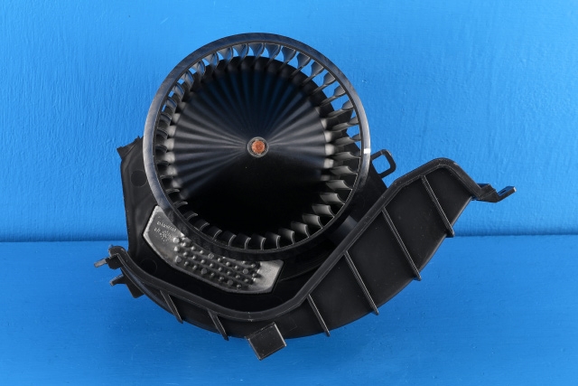 Varmeapparat motor til VW Transporter / Caravelle 2019-->> (T6.1) (T6.1)