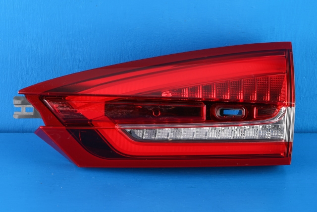 Baklykt høyre indre til Ford Mondeo 2019-->> (Type V, Fase 2) (FORD|JS7B-13A602-CE|)