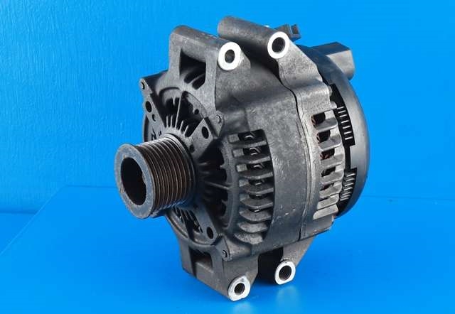 Dynamo til BMW 3-Serie 2012-2018 (F30/F31/F34) (F30/F31/F34) (DENSO|104210-6501|7 616 119. 14 VOLT - 210 AMP|)