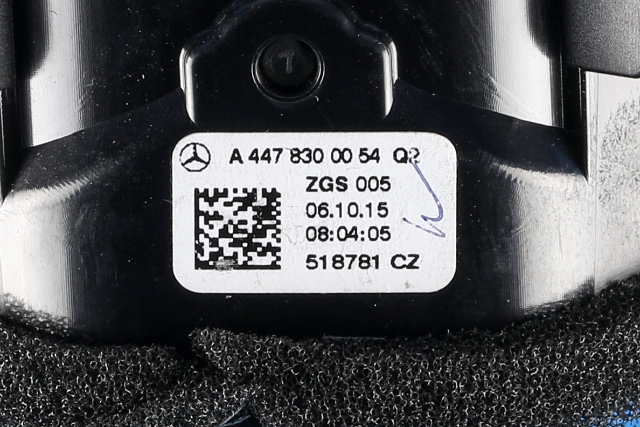 Dashbord friskluftdyse høyre til Mercedes Vito 2014-->> (W447) (W447) (MERCEDES|A 447 830 00 54|)