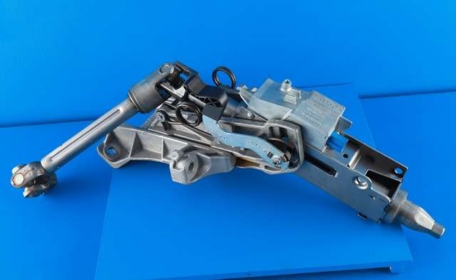 Rattaksel til Ford Mondeo, 2019-->> (Type V, Fase 2) (FORD|DG9C-3G506-C2M)