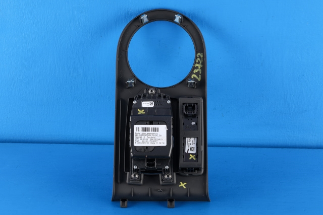 Bilstereo navigasjon betjeningspanel til BMW i3 2013-2022 (BMW|65.82-9 490 067|)
