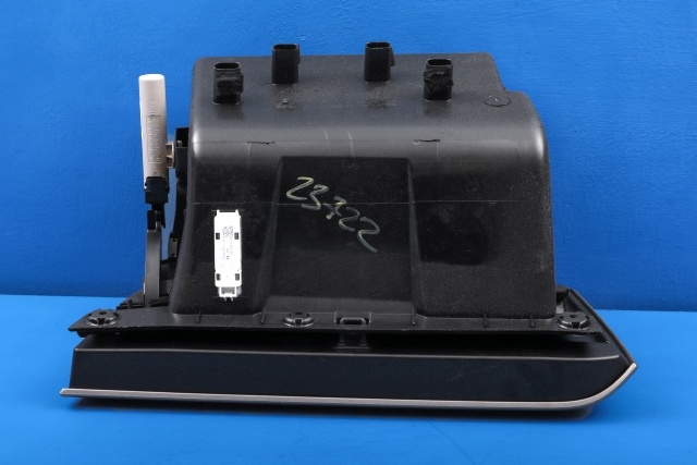 Hanskerom til BMW i3 2013-2022  (BMW|51.45-9 283 010|)