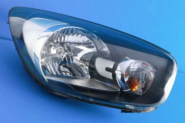 Frontlykt høyre halogen til Kia Picanto, 2011-2017 (Type II)  