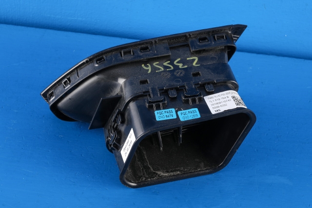 Dashbord friskluftdyse høyre til VW Transporter / Caravelle 2019-->> (T6.1) (T6.1) (VAG|7L1 819 704 B|)