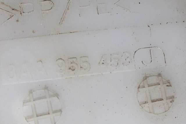 Spylertank foran til VW Passat 2011-2015 (B7) (B7) (VAG|3AA 955 453 J|)