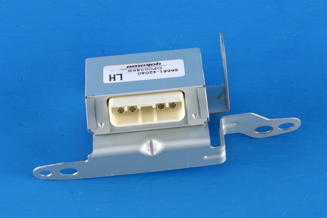 Antenne forsterker til Toyota RAV4 2019-->> (Type V) (TOYOTA|86681-42040|)