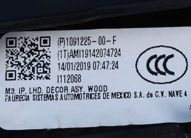 Dashbord diverse til Tesla Model 3 2018-2023 (Fase 1)  (TESLA|1091225-00-F|)