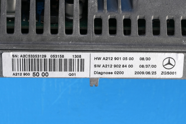 Bilstereo navigasjon skjerm til Mercedes E-Klasse 2009-2013 (Fase 1) (W212) (W212) (MERCEDES|A 212 900 50 00|)