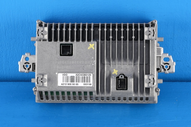 Bilstereo navigasjon skjerm til Mercedes E-Klasse 2009-2013 (Fase 1) (W212) (W212) (MERCEDES|A 212 900 50 00|)