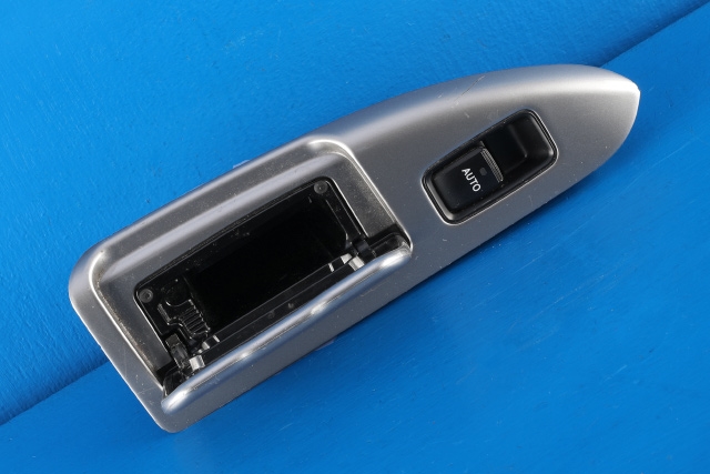 Bryter ruteheis til Toyota Land Cruiser 120 2002-2009  (TOYOTA|84030-60022|)