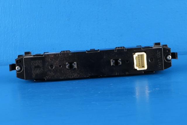 Instrument klokke til Toyota Urban Cruiser 2009-2014