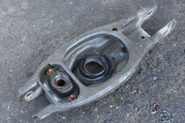 Bærebru høyre bak til BMW 3-Serie, 2005-2011 (E90/E91/E92/E93) (E90/E91/E92/E93) 