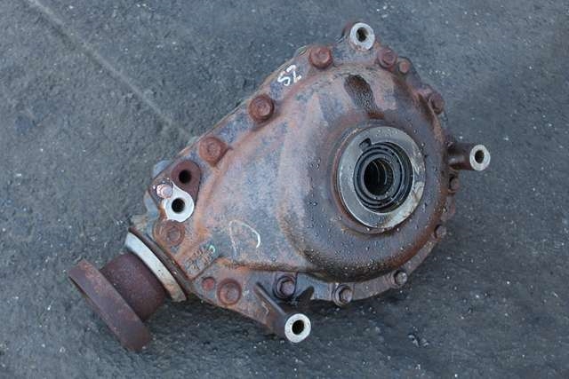 Kardang klokke foran til Land Rover Range Rover, 2002-2012 (Type III)  (LAND ROVER|7H42-3047-CA)