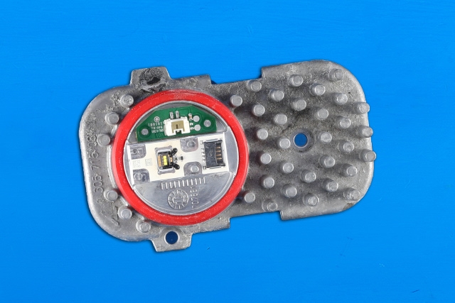 Styreenhet LED til BMW 3-Serie 2005-2011 (E90/E91/E92/E93) (E90/E91/E92/E93) (AUTOMOTIVE|1 305 715 084|)