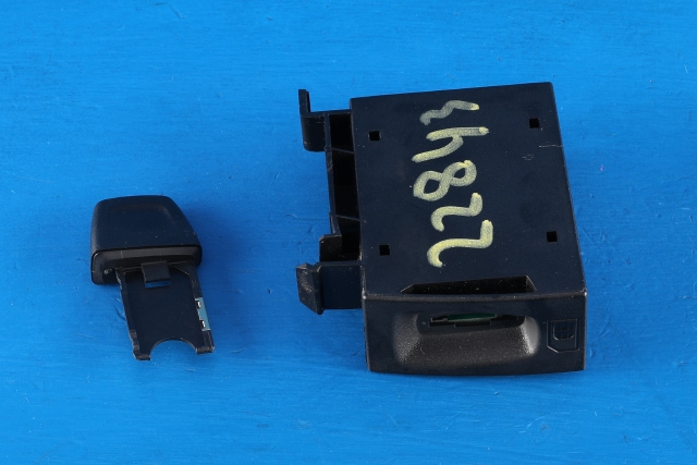 Bilstereo diverse til Volvo V60/V60 CC, 2013-2018 (Type I, Fase 2)  (VOLVO|31324668)