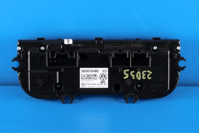 Varmeapparat betjening til VW Passat 2015-2019 (Fase 1) (B8) (B8) (VAG|5G0 907 044 BQ|)
