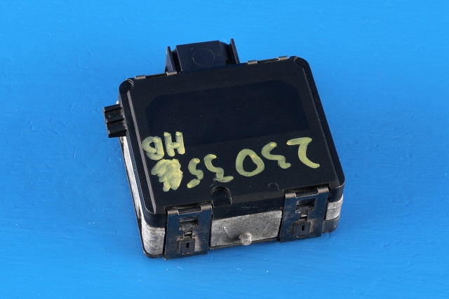 Sensor radar til VW Passat 2015-2019 (Fase 1) (B8) (B8) (BOSCH|0 203 300 682|3Q0 907 566 C|)