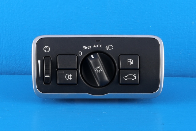 Bryter lys til Volvo XC60, 2014-2017 (Type I, Fase 2)  (VOLVO|31443839)