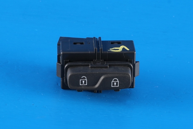 Bryter diverse til Volvo XC60, 2014-2017 (Type I, Fase 2)  (VOLVO|31343099)