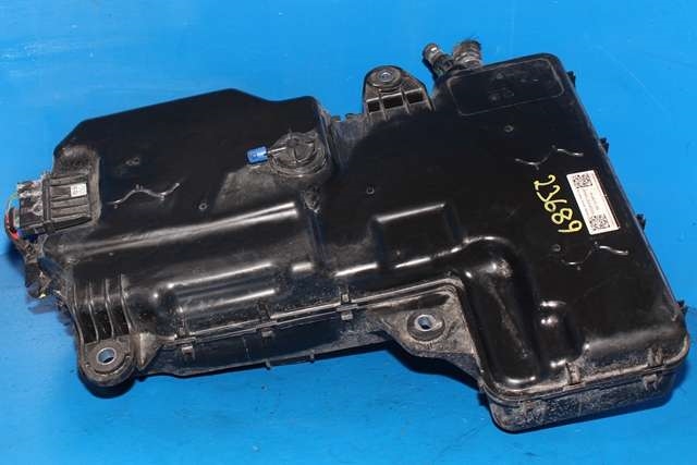 AdBlue tank til VW Transporter / Caravelle, 2019-->> (T6.1) (T6.1) (VAG|7E0 131 877 K)
