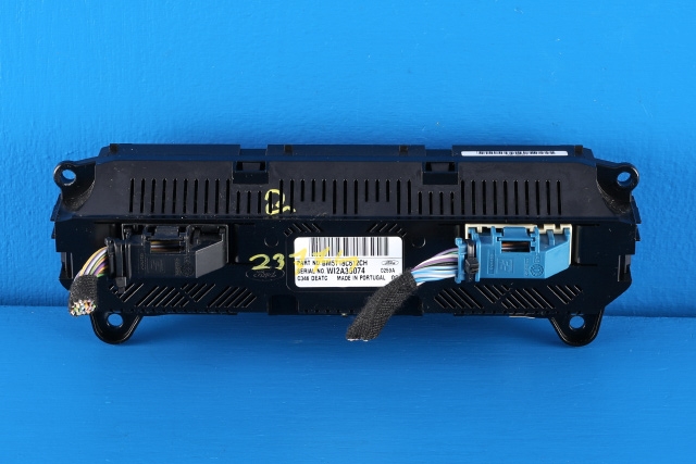 Varmeapparat betjening til Ford Focus 2011-2014 (Type III, Fase 1) (FORD|BM5T-18C612-CH|)