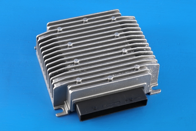 Bilstereo forsterker til Tesla Model S, 2013-2016 (Fase 1)  (TESLA|1004833-10-A)