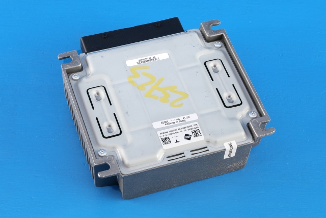 Bilstereo forsterker til Tesla Model S 2013-2016 (Fase 1)  (TESLA|1004833-10-A|)