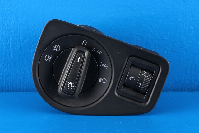 Bryter lys til VW Golf VII, 2012-2017 (Fase 1)  (VAG|5G0 941 431 AP)