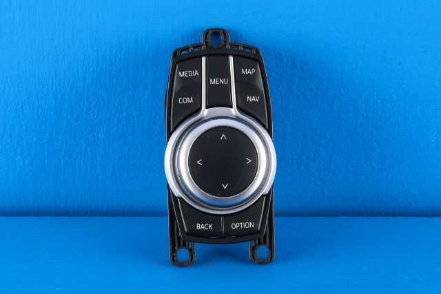Bilstereo navigasjon betjeningspanel til BMW X1 2015-2022 (F48) (F48) (BMW|65.82-5 A0E 446|)