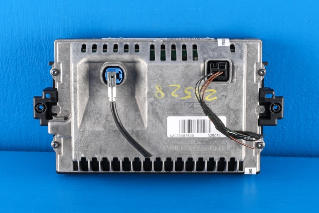 Bilstereo navigasjon skjerm til Mercedes C-Klasse 2011-2014 (Fase 2) (W204) (W204) (MERCEDES|A 172 900 86 00|)