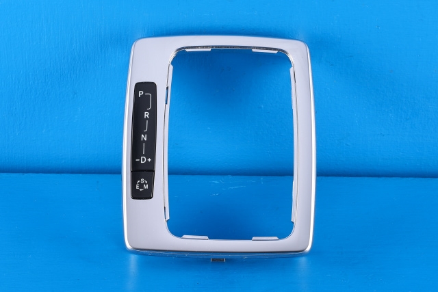 Dashbord diverse til Mercedes C-Klasse, 2011-2014 (Fase 2) (W204) (W204) (MERCEDES|A 204 267 48 88)