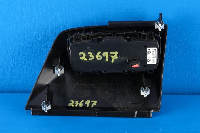 Bryter lys til BMW i3 2013-2022  (BMW|9 865 812|)