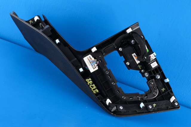 Dashbord diverse til Kia Niro 2016-2021  (KIA|93600-G5120|)