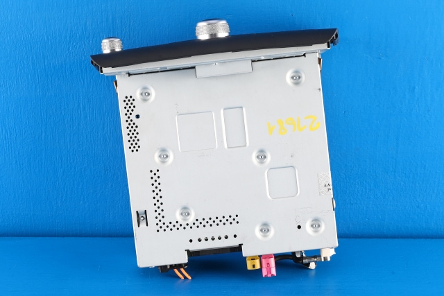 Bilstereo navigasjon til Audi A1 2010-2014 (Type I, Fase 1)  (VAG|8X0 035 183 D|)