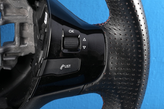 Ratt til Peugeot 308 2013-2021 (Type II)  (PEUGEOT|98 084115 XU|)