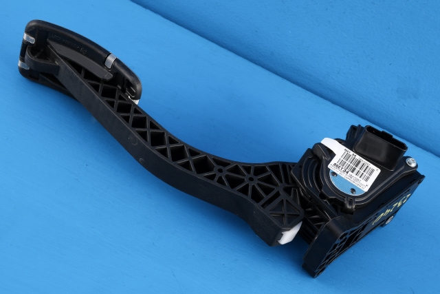 Pedal gass til Peugeot 308 2013-2021 (Type II)  (BOSCH|0 280 755 273|96 748291 80|)