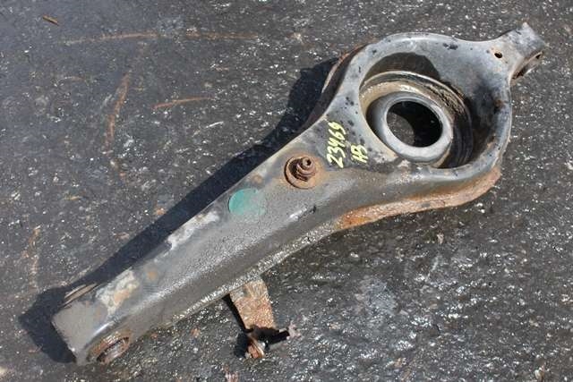 Bærebru høyre bak til Volvo V40, 2012-2019