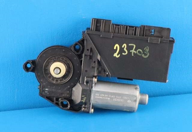 Ruteheis, kun motor, venstre foran til Porsche Cayenne 2002-2006 (Fase 1) (9PA) (9PA) (BOSCH|0 130 821 764|)