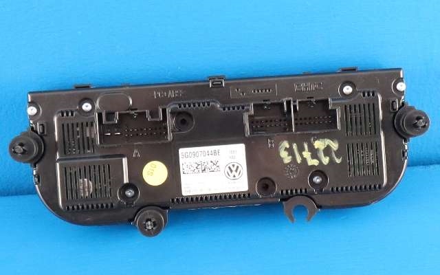 Varmeapparat betjening til VW Golf VII 2012-2017 (Fase 1)  (VAG|5G0 907 044 BE|)