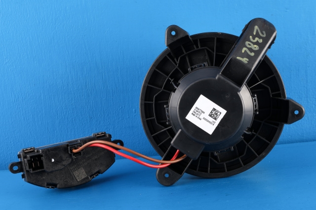 Varmeapparat motor til Polestar 2 2020-->> (VOLVO|31497510|)