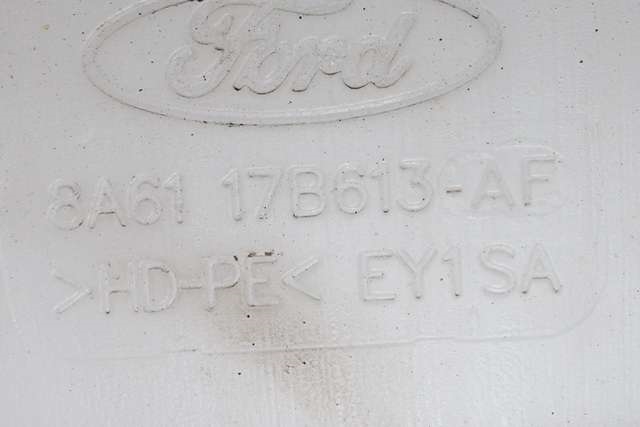 Spylertank foran til Ford Fiesta 2013-2017 (Type VI, Fase 2) (FORD|8A61-17B613-AF|)